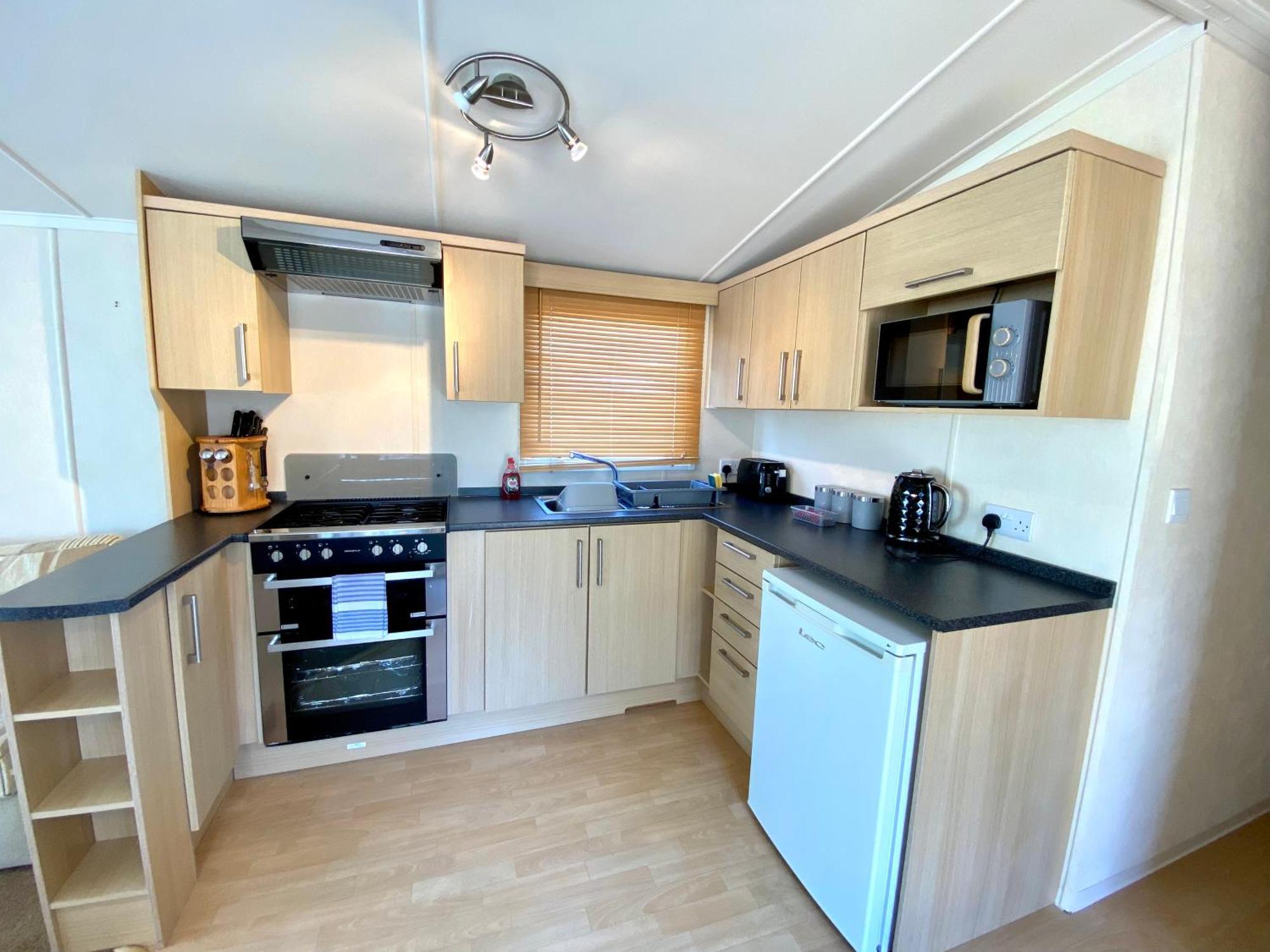 Elletson Park Wood Fired Hot Tubs, Caravans & Pods Pilling ภายนอก รูปภาพ